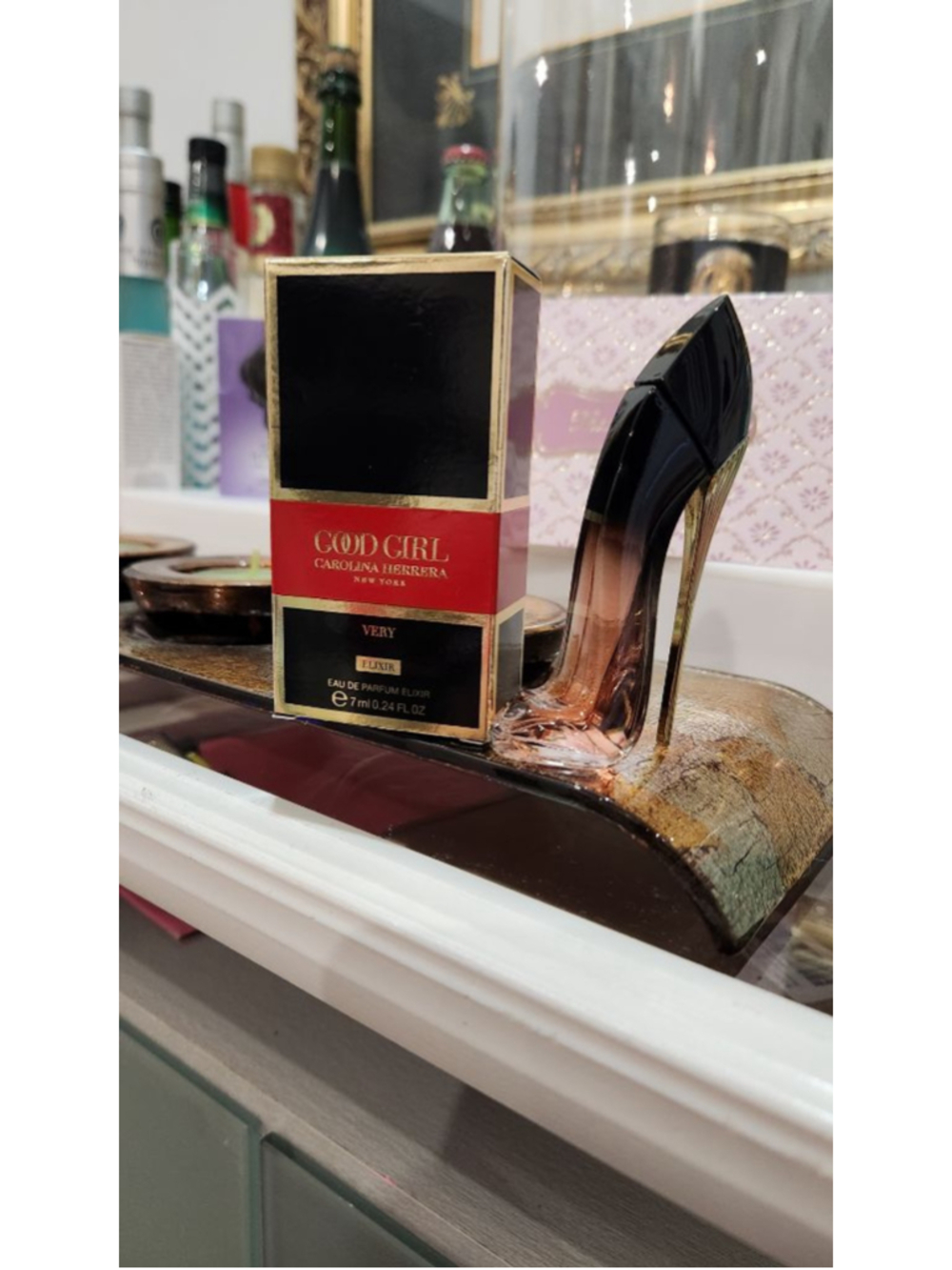 Carolina Herrera Very Good Girl Elixir Dabber